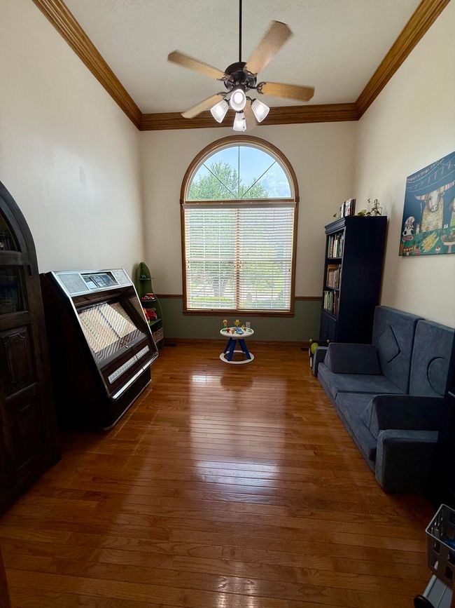 Formal Dining/Play Room | Image 19