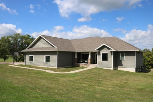 522 5th St, Welcome, MN, 56181-1395 | Card Image