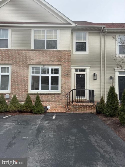 27-2154 Turnberry Way, WOODSTOCK, MD, 21163-1405 | Card Image