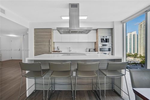 4-1802-300 Sunny Isles Blvd, Sunny Isles Beach, FL, 33160-5641 | Card Image