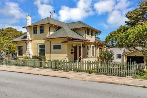 388 Central Ave, Pacific Grove, CA, 93950-2823 | Card Image