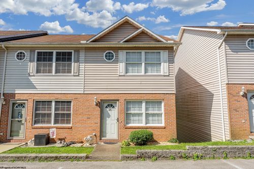 25 Hanna Ln, Morgantown, WV, 26505-8063 | Card Image