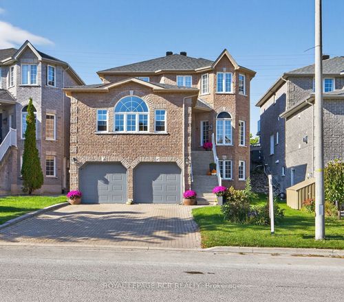 {{alt}} | Card Image