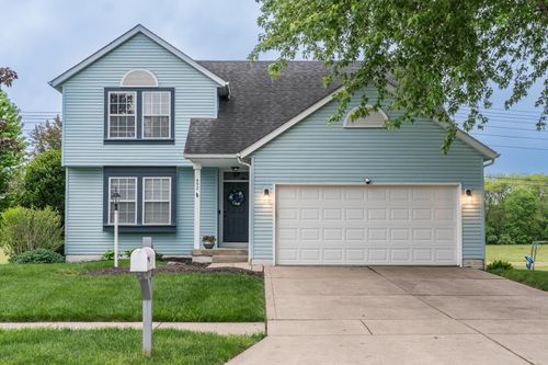 492 Rambling Brook Dr, Pickerington, OH, 43147-2201 | Card Image