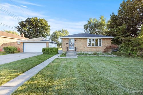 141 Angelacrest Ln, West Seneca, NY, 14224-3821 | Card Image