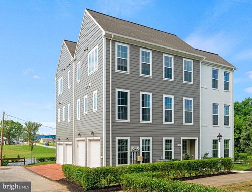 33 Shover Dr, CARLISLE, PA, 17013 | Card Image