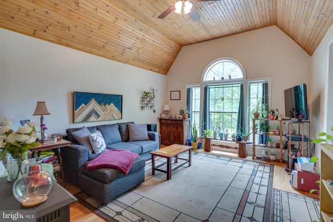 286 Trapper Ridge Ln, House other with 3 bedrooms, 2 bathrooms and null parking in HEDGESVILLE WV | Image 8