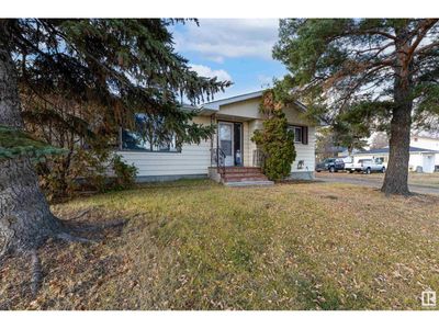 4928 49 St, House other with 3 bedrooms, 1 bathrooms and null parking in Lamont AB | Image 3