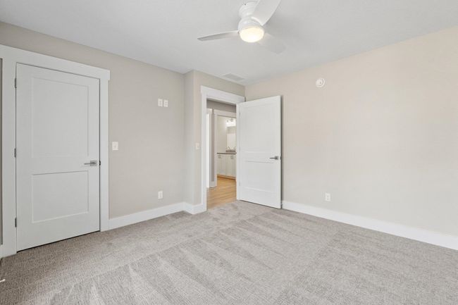 27 Lane 345 Crooked Lk, Condo with 3 bedrooms, 3 bathrooms and null parking in Angola IN | Image 12
