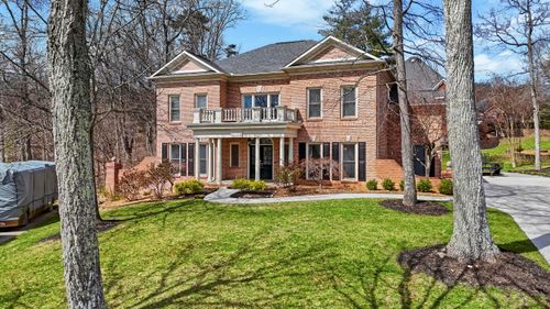 1054 Colonial Dr, Morristown, TN, 37814-2585 | Card Image