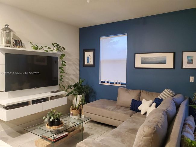 UNIT-9 - 10407 Nw 82 Nd St, Condo with 3 bedrooms, 3 bathrooms and null parking in Doral FL | Image 4