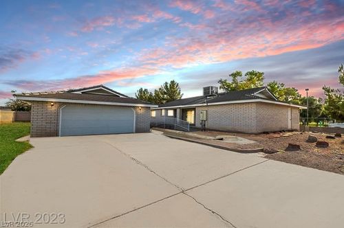 130 E Virginia Ave, Overton, NV, 89040 | Card Image