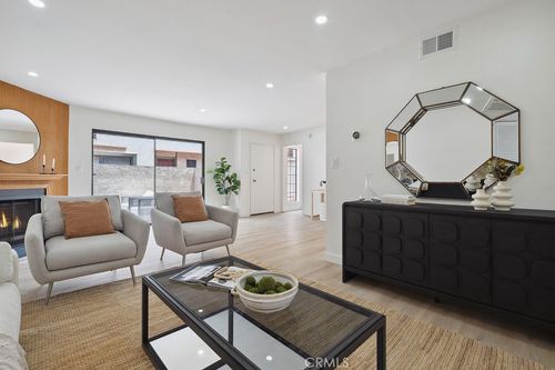 apt-8-6101 Fulton Ave, Valley Glen, CA, 91401-3161 | Card Image