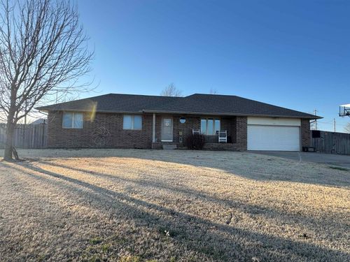 615 Morningside St, Norwich, KS, 67118-9343 | Card Image