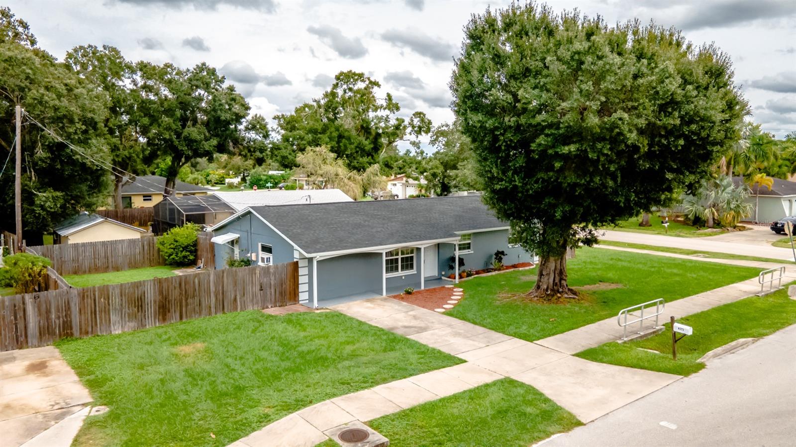 Mcintosh Ln, Sarasota, FL 34232