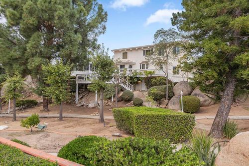 28720 Sandhurst Way, Escondido, CA, 92026 | Card Image