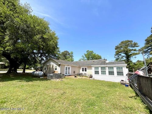 1281 Old Chinquapin Rd, Beulaville, NC, 28518-7525 | Card Image