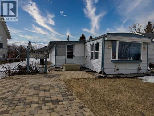 108 3 St Sw, Slave Lake, AB, T0G2A4 | Card Image
