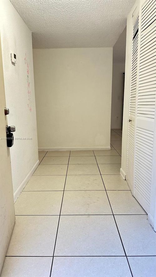 apt-a1005-17650 Nw 68th Ave, Hialeah, FL, 33015-4088 | Card Image