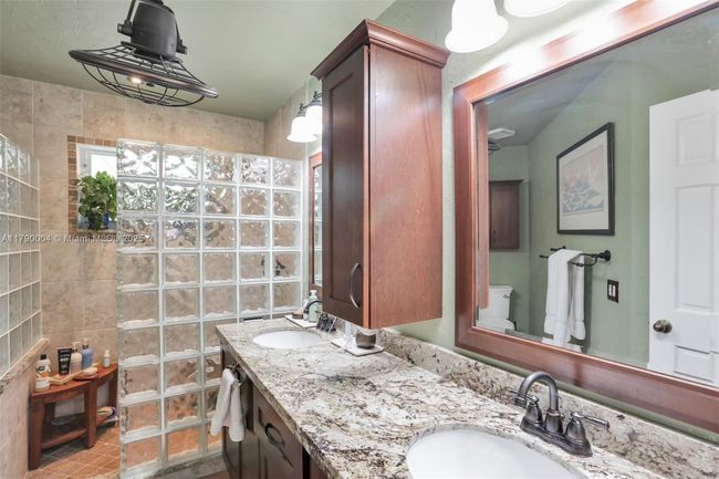 9271 Arborwood Cir, House other with 2 bedrooms, 2 bathrooms and null parking in Davie FL | Image 27