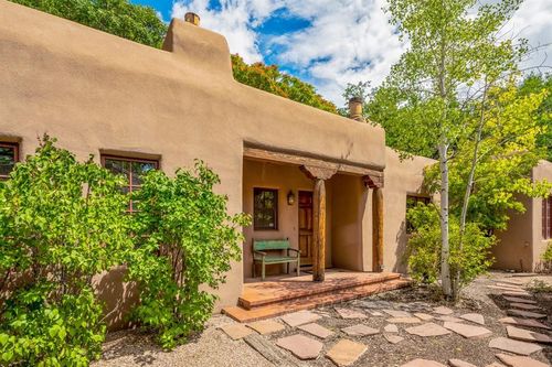 2-815 E Alameda St, Santa Fe, NM, 87501-2499 | Card Image