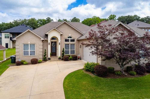 8100 Kanis Pines Dr, Little Rock, AR, 72204-5082 | Card Image