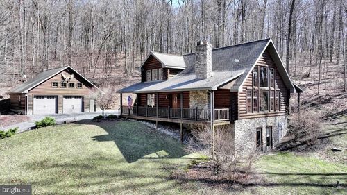 1081 Meckville Rd, FREDERICKSBURG, PA, 17026-9611 | Card Image