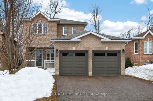 65 Masters Dr, Barrie, ON, L4M6W9 | Card Image