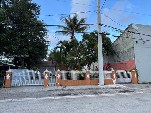 110 Nw 52nd St, Miami, FL, 33127-1904 | Card Image