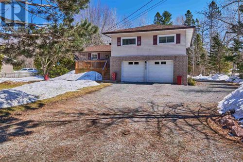 690 Walls Side Rd, Sault Ste Marie, ON, P6A6K4 | Card Image