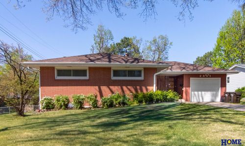 2541 Marilynn Ave, Lincoln, NE, 68502-5738 | Card Image