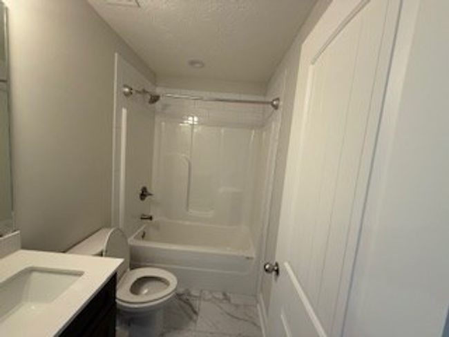 Bathroom | Image 21
