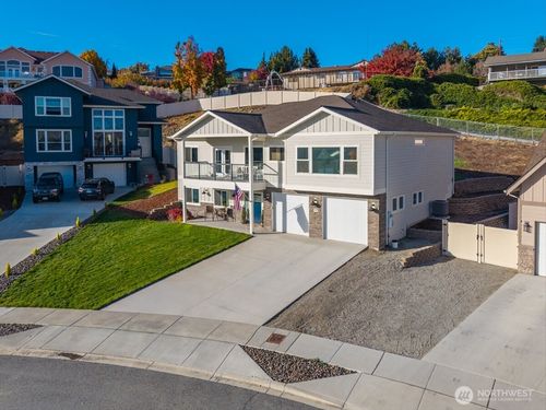 2007 Westhaven, Wenatchee, WA, 98801-5602 | Card Image