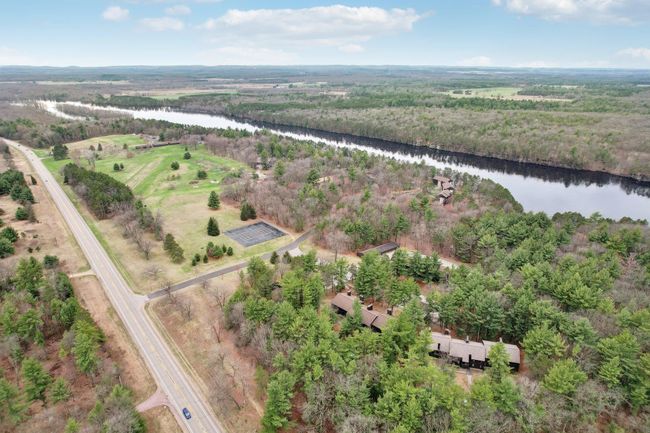 12 Cedar Trl, Condo with 2 bedrooms, 2 bathrooms and null parking in Wisconsin Dells WI | Image 34