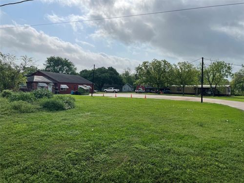 916 Hinson St, Richmond, TX, 77406-4002 | Card Image