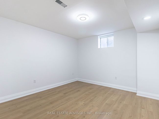 74 Pinebrook Cir, House other with 5 bedrooms, 2 bathrooms and 4 parking in Caledon ON | Image 27