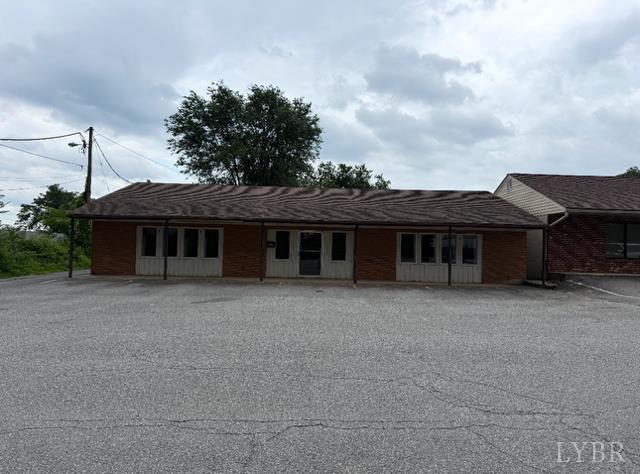 2317 Lakeside Dr, Lynchburg, VA 24501