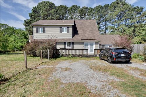 2027 Kilby Ln, Suffolk, VA, 23434-7402 | Card Image