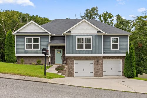 7419 Pfizer Dr, Ooltewah, TN, 37363-5560 | Card Image