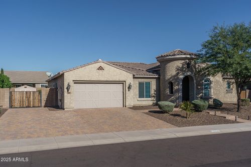 9358 W Robin Ln, Peoria, AZ, 85383-2991 | Card Image