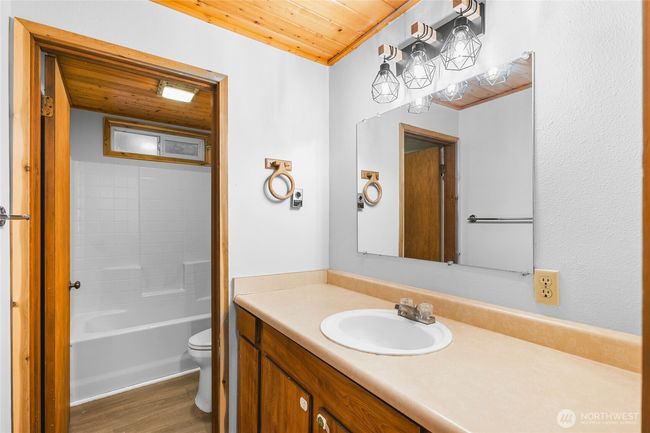 17118 Riverview Way E, House other with 3 bedrooms, 2 bathrooms and null parking in Enumclaw WA | Image 27