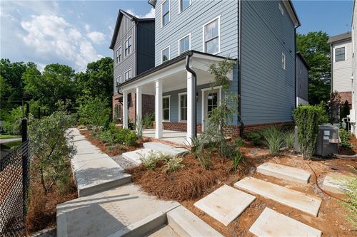 3272 Stillwood Dr, Atlanta, GA, 30354-1422 | Card Image