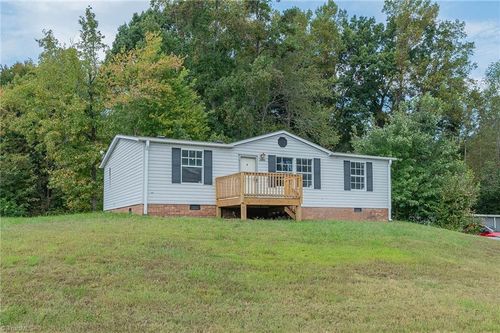 4890 Oak Branch Ln, Walkertown, NC, 27051-9562 | Card Image