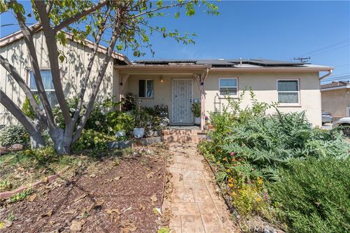 6123 Edgefield St, Lakewood, CA, 90713-1230 | Card Image