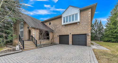 7 Wendover Crt, Richmond Hill, ON, L4B3G4 | Card Image