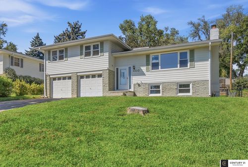 2110 Randall Dr, Bellevue, NE, 68005-3534 | Card Image