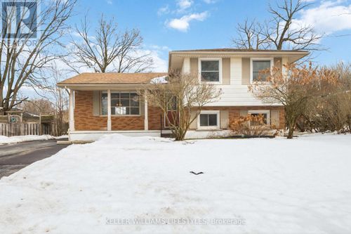 upper-32 Rollscourt Gdns, London, ON, N6G1M1 | Card Image