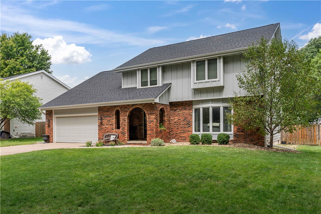 Woodland Ave, West Des Moines, IA 50266