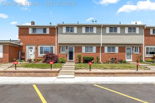 29156 Manchester St, Westland, MI, 48185-1888 | Card Image