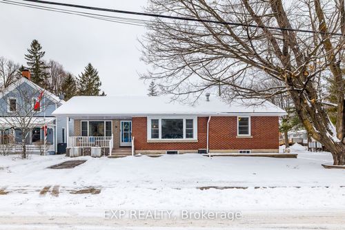 74 Malcolm St, Almonte, ON, K0A1A0 | Card Image